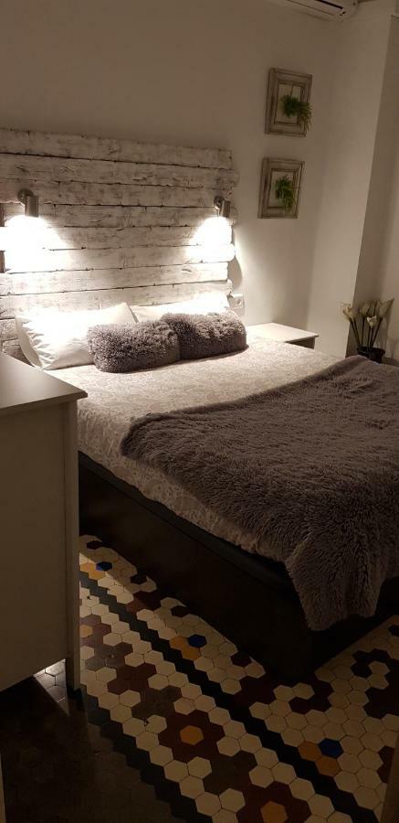 Domus Valencia Apartamentos Centro Frente A Torres De Serrano ภายนอก รูปภาพ